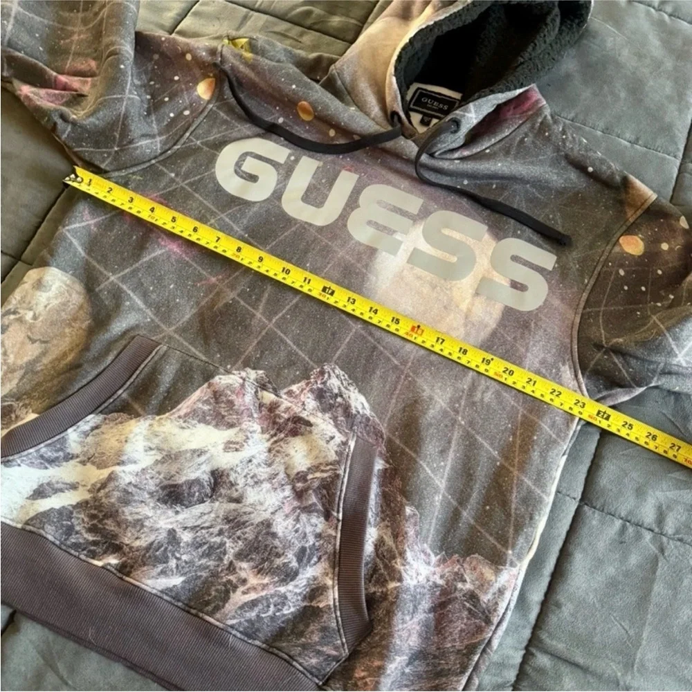 GUESS Men’s Universe Galaxy Hoodie with Sherpa Lining ✨ 🌖 - Picture 4 of 6